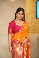 Aishwarya Holakkal Gallery